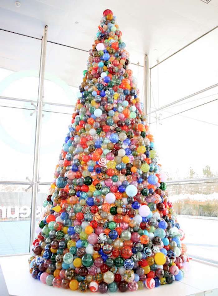 A beautiful mosaic tree of glistening glass - photo courtesy of the Corning Museum of Glass.