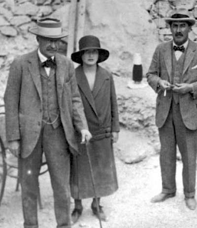Howard Carter, Lord Carnarvon, and his daughter Lady Evelyn Herbert at the steps leading to the newly discovered tomb of Tutankhamen.