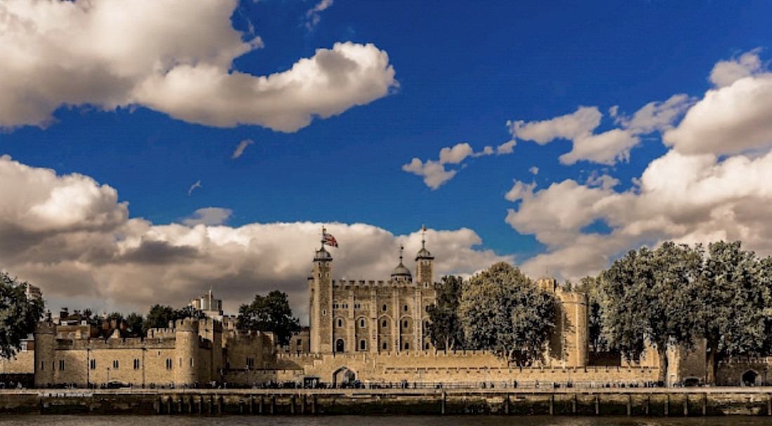 The Tower of London, A bastion of British history and tradition - get your reservations!