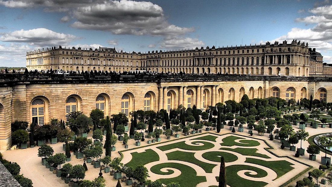 Plan ahead to experience the opulence of Versailles in Paris.