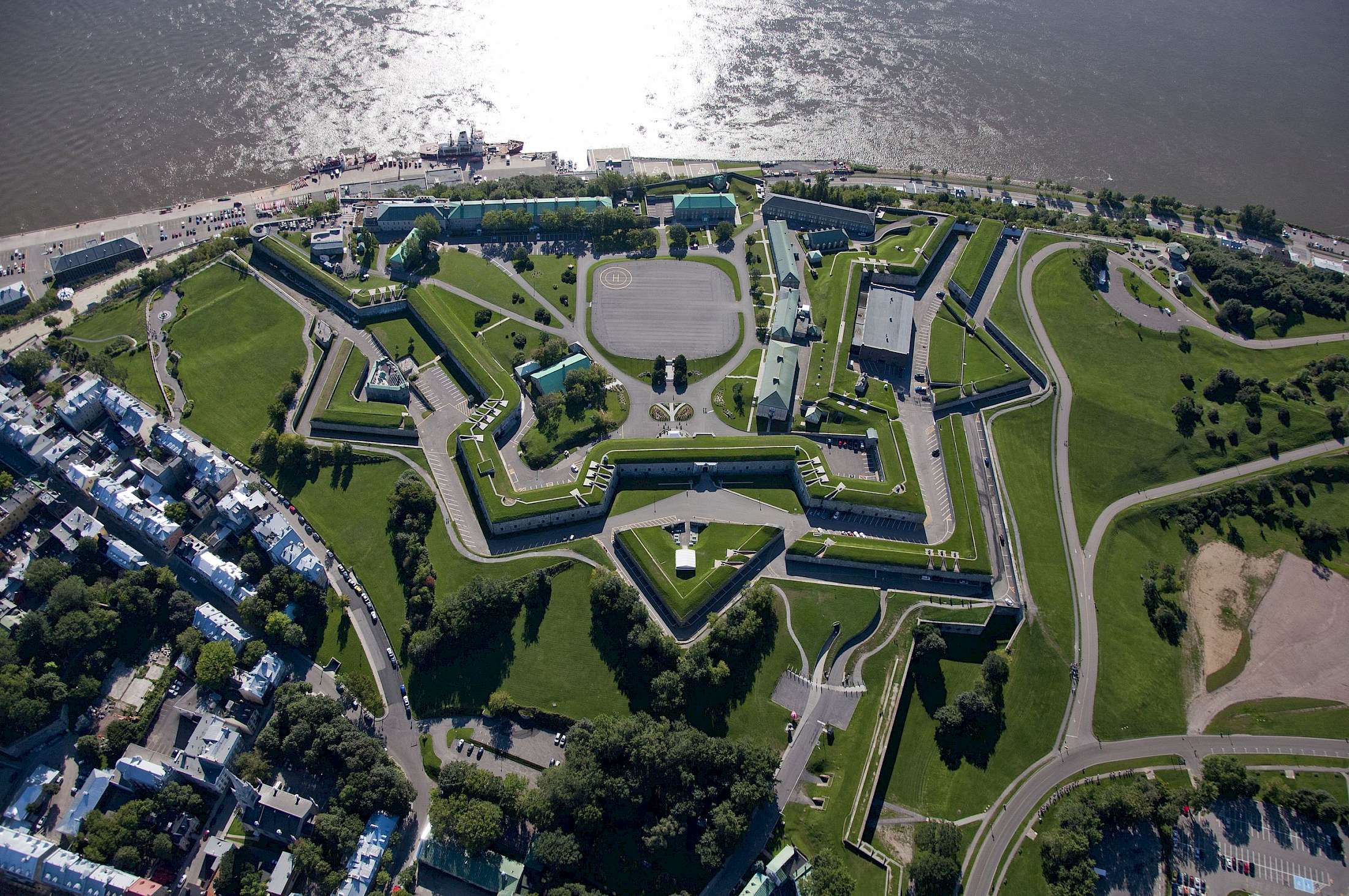 'La Citadelle' is an active military installation and the secondary official residence of both the Canadian monarch and the governor general of Canada.