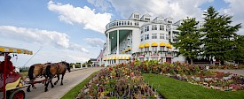 Mackinac Island feat. Niagara Falls Tour