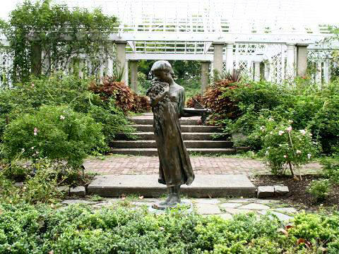 Brooklyn Botanical Garden Statue