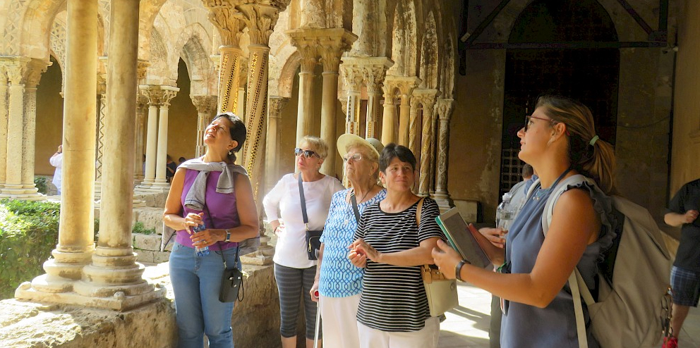 guided group travel tours